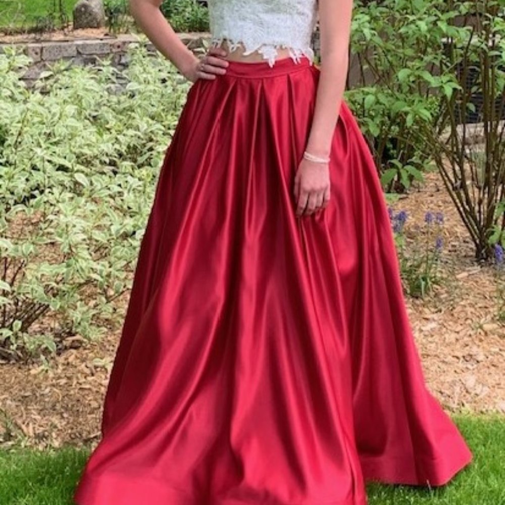 Prom Dress - Picture 2 of 3